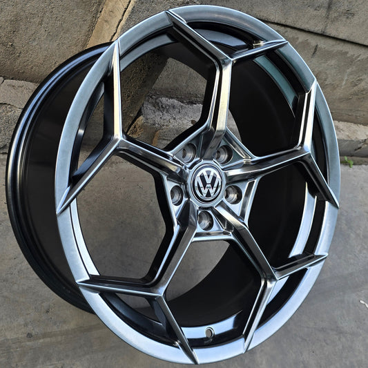 SET DE 4 LLANTAS VOLKSWAGEN * COLOR Grafito Metalizado. Aro 18 - 5x112 (3779)