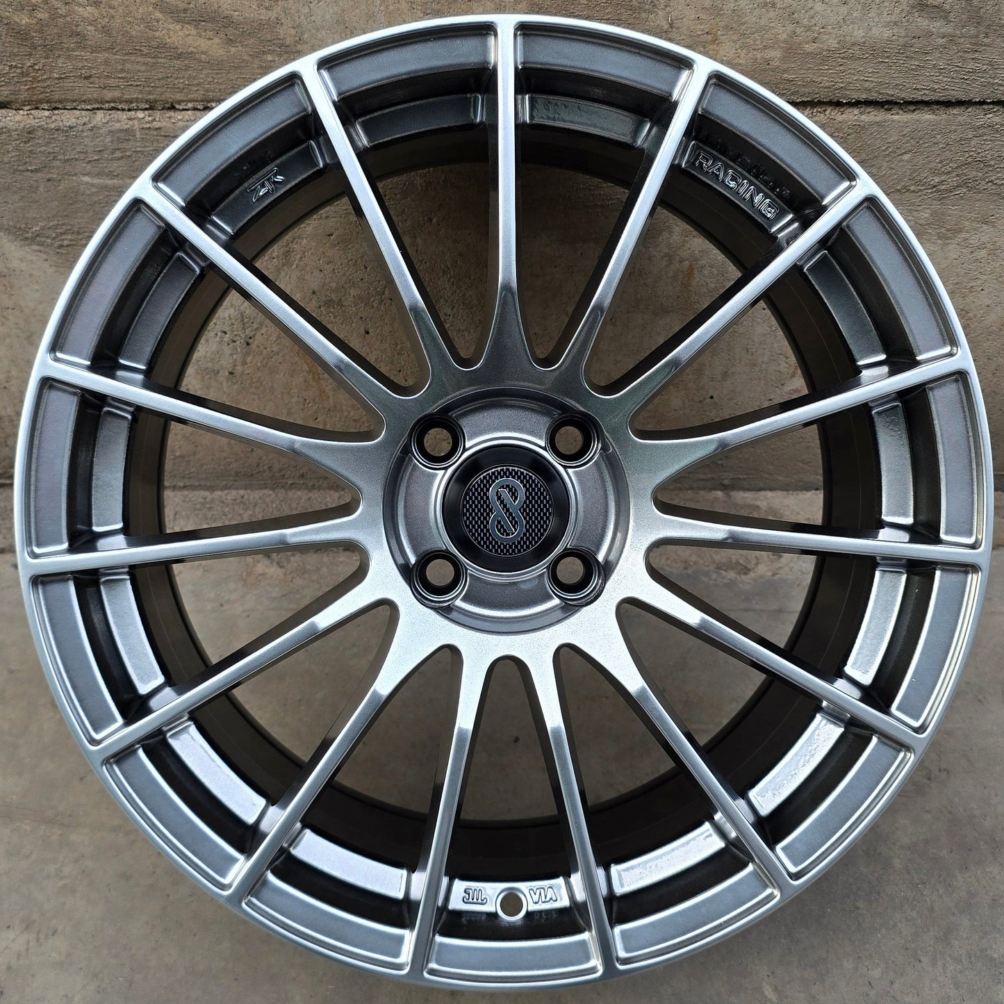 SET DE 4 LLANTAS ENKEI. Aro 17 - 4x100. Color Grafito Metalizado. (ZR007F)