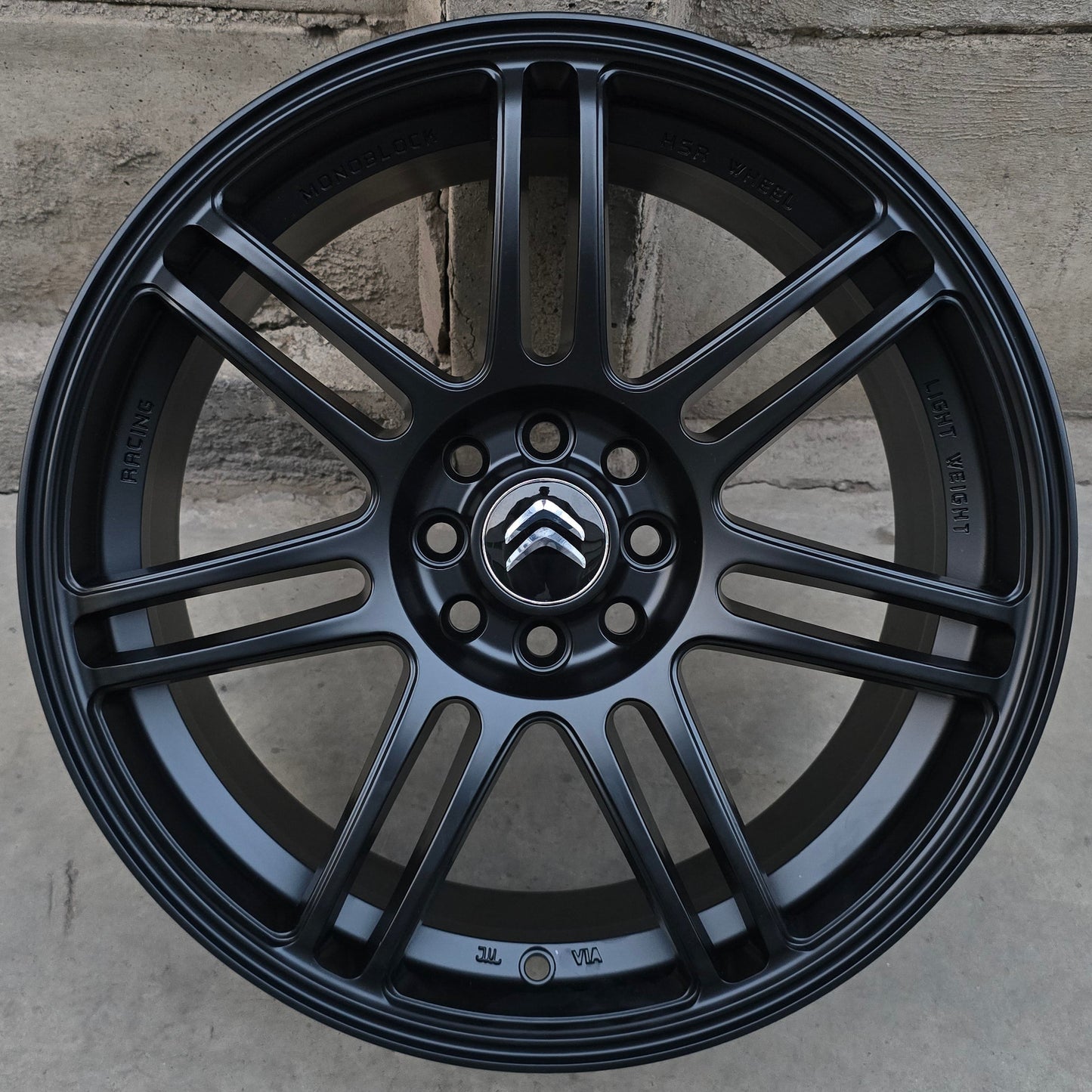 SET DE 4 LLANTAS CITROEN *. Aro 17 - 4x100, 4x108. Doble apernadura. Color Negro (17cjcw08b).