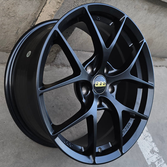 SET DE 4  LLANTAS BBS FIR. Aro 17 - 5x114. Doble apernadura. Color Negro (DX221)