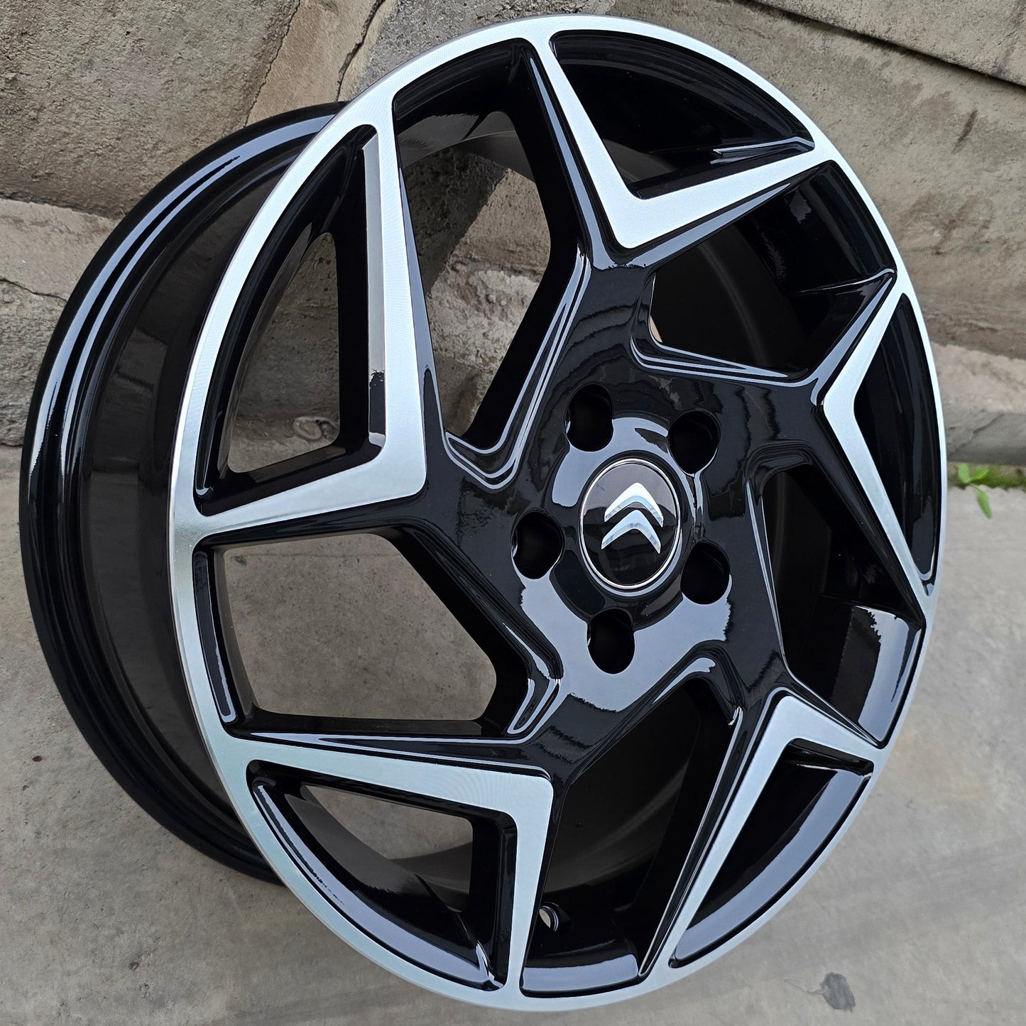 SET DE 4 LLANTAS CITROEN Color Cromado Negro. Aro 16 - 5x108. (CITROEN5379)