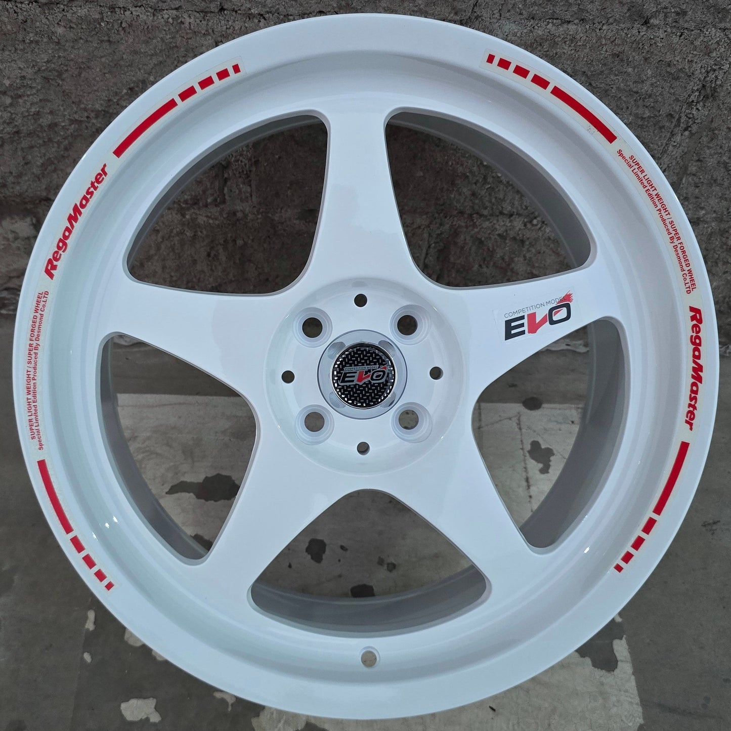 SET DE 4 LLANTAS EVO REGAMASTER COMPETITION. Aro 17 - 4x100. Color Blanco. (TD121)