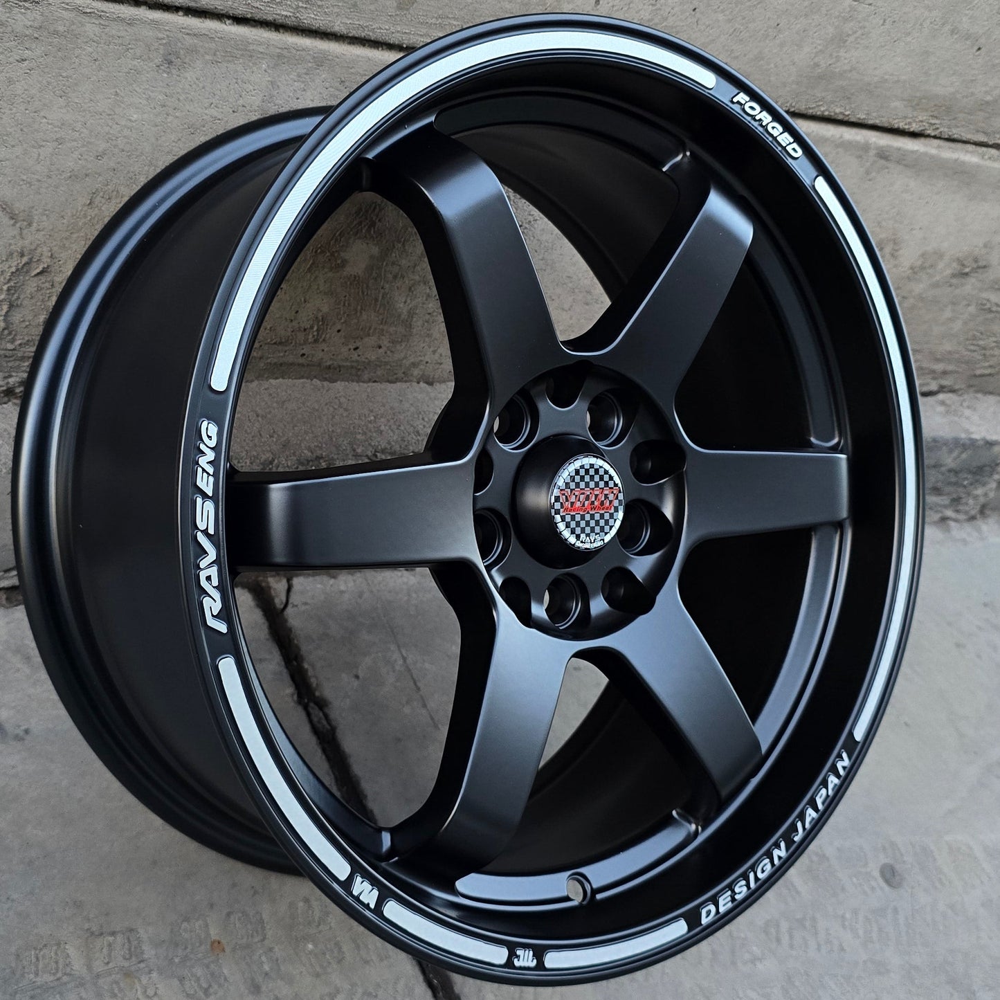 SET DE 4  LLANTAS VOLK TE37. Aro 16 - 5x100, 5x114. Doble Apernadura. Color Negro. (ARES)