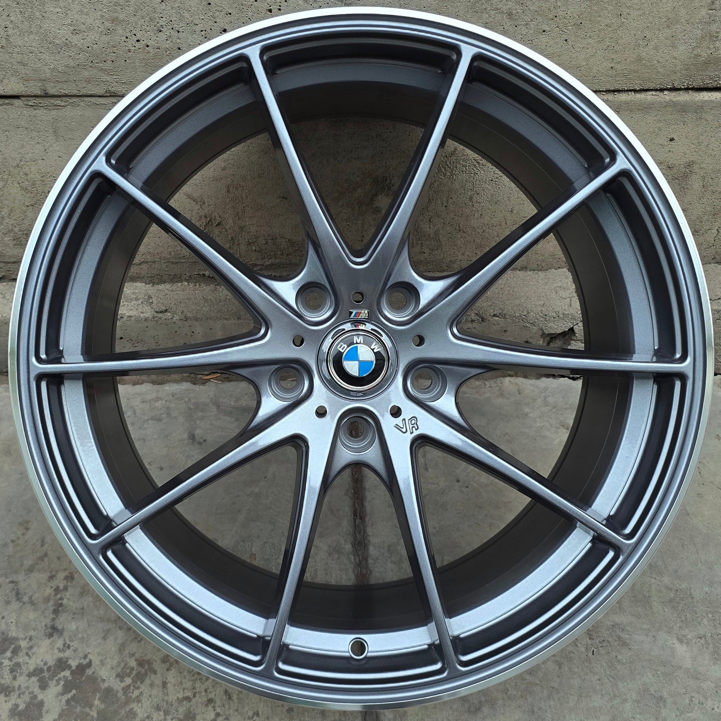 SET DE 4 LLANTAS BMW COLOR Cromado Fondo Grafito. Aro 19 - 5x120 (DXW030)