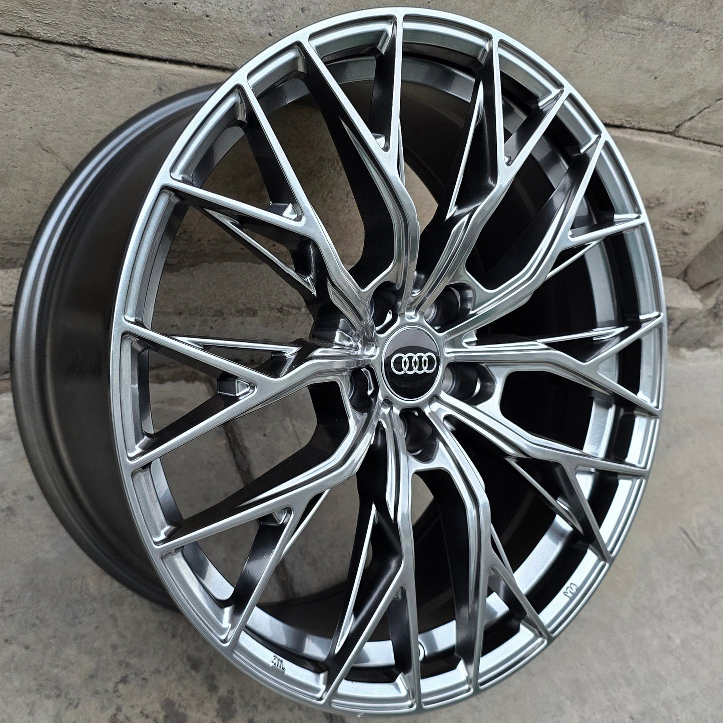 SET DE 4 LLANTAS *AUDI  . Aro-19-5x112 .Color Grafito Metalizado .(H3243F).