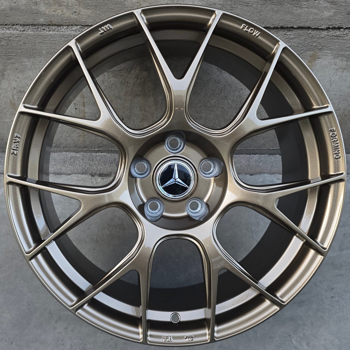 SET DE 4 LLANTAS MERCEDES * COLOR Bronce. Aro 18- 5x112 (ZR-V7)