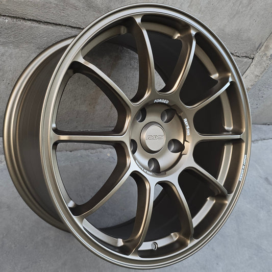 SET DE 4 LLANTAS RAYS ZE40 COLOR Bronce. Aro 18- 5x112 (DX550)