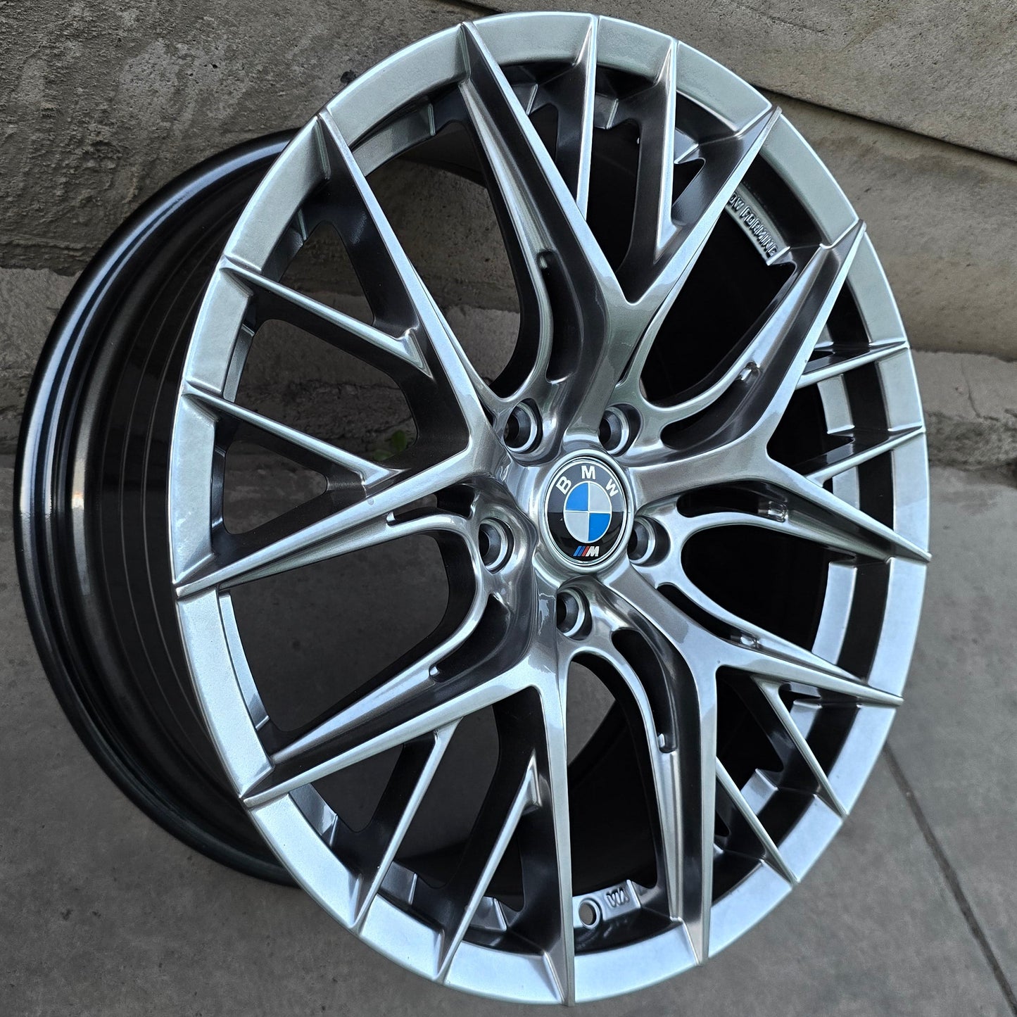 SET DE 4 LLANTAS BMW * COLOR Grafito Metalizado. Aro 18 - 5x112 (RGW029FF)