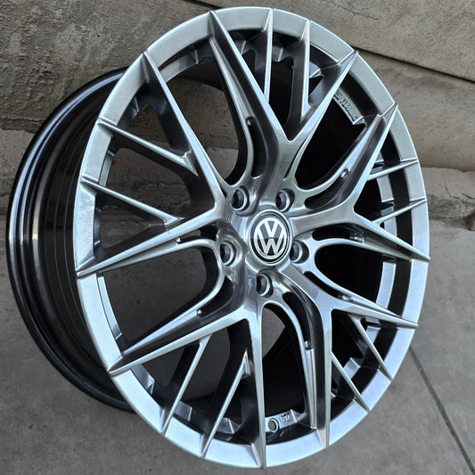SET DE 4 LLANTAS VOLKSWAGEN * COLOR Grafito Metalizado. Aro 18 - 5x112 (RGW029FF)