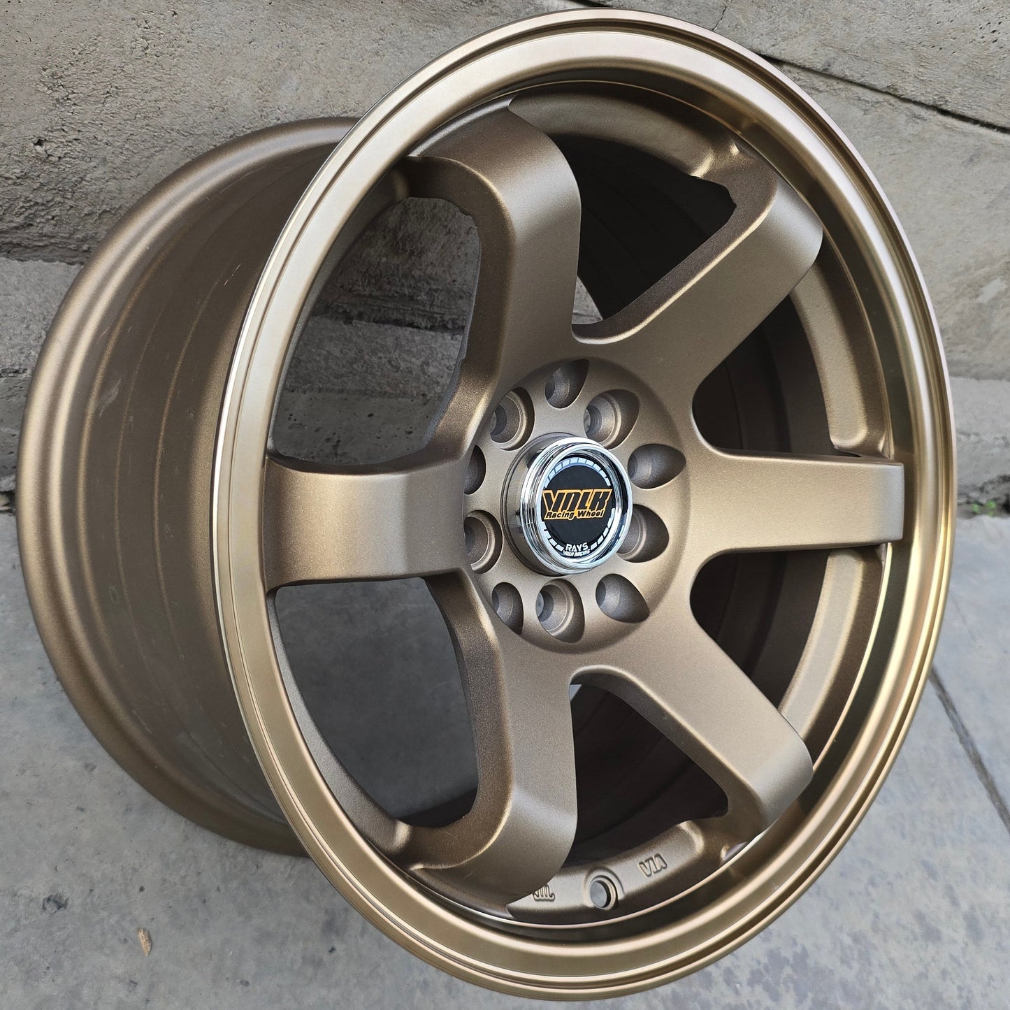 SET DE 4 LLANTAS VOLK TE37 *. Aro 15 - 5x100, 5x114. Doble Apernadura. Color Bronce. (6003)