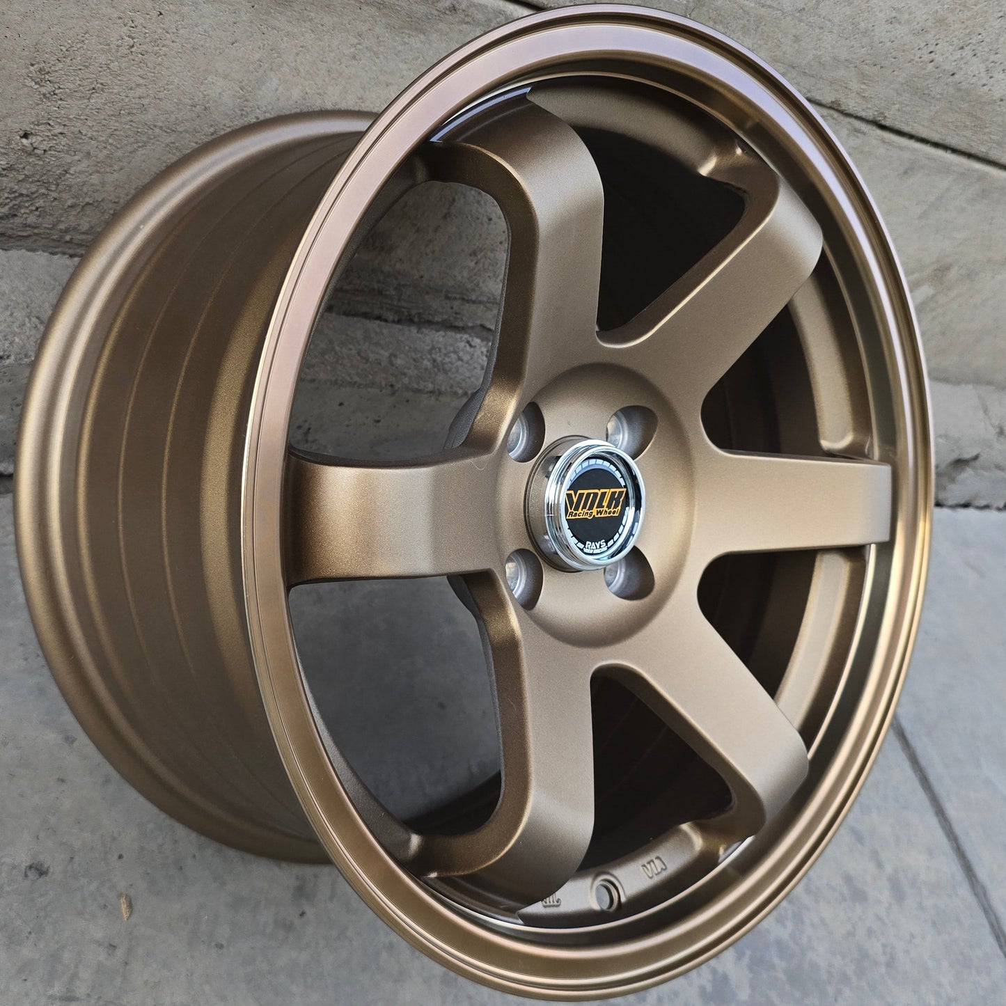 SET DE 4 LLANTAS VOLK TE37 *. Aro 16 - 4x100. Color Bronce. (6003)