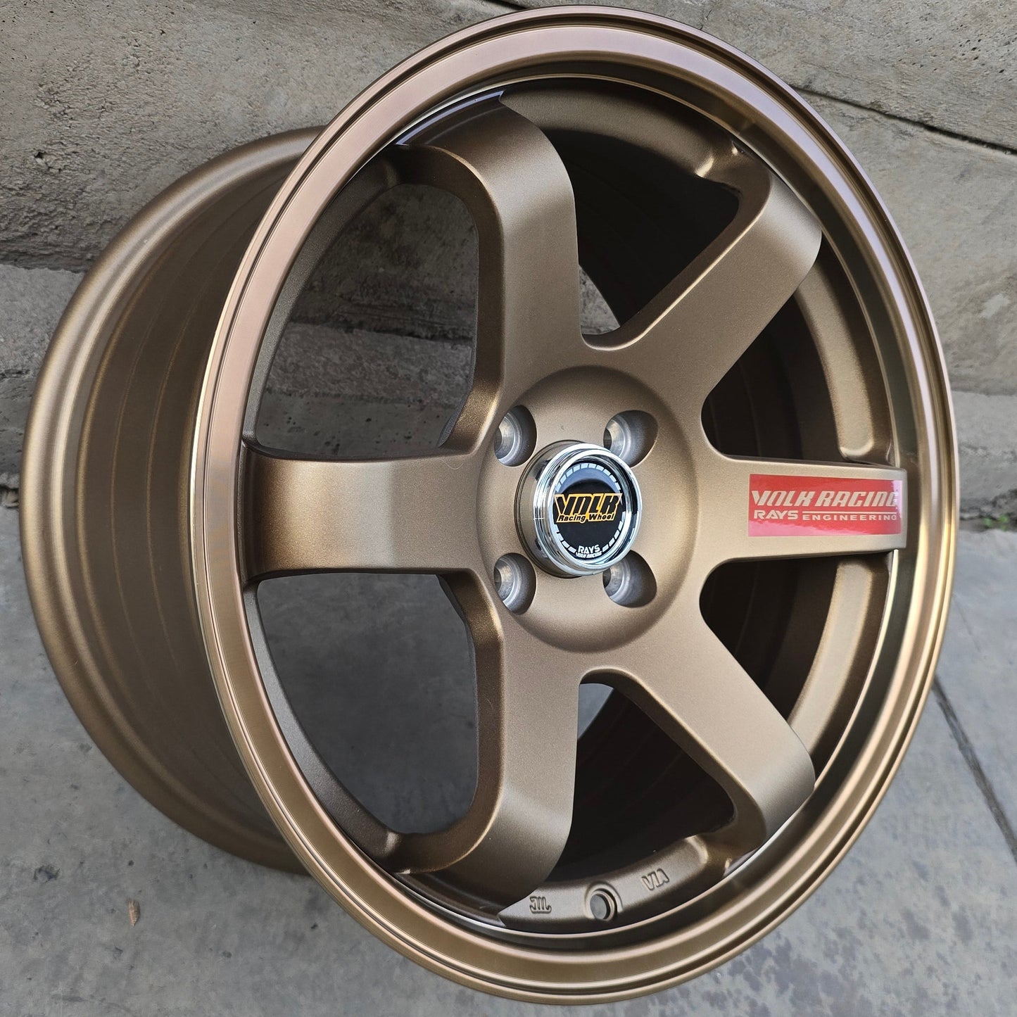 SET DE 4 LLANTAS VOLK TE37 RACING *. Aro 16 - 4x100. Color Bronce. (6003)