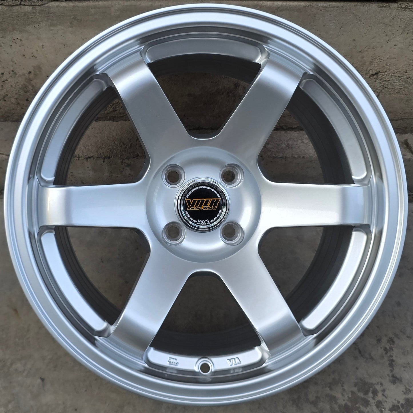 SET DE 4 LLANTAS VOLK TE37 *. Aro 16 - 4x100. Color Plateado. (6003)