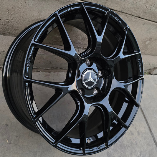 SET DE 4 LLANTAS MERCEDES *. Aro 17 - 5x112. Color Negro. (ZR-V7)