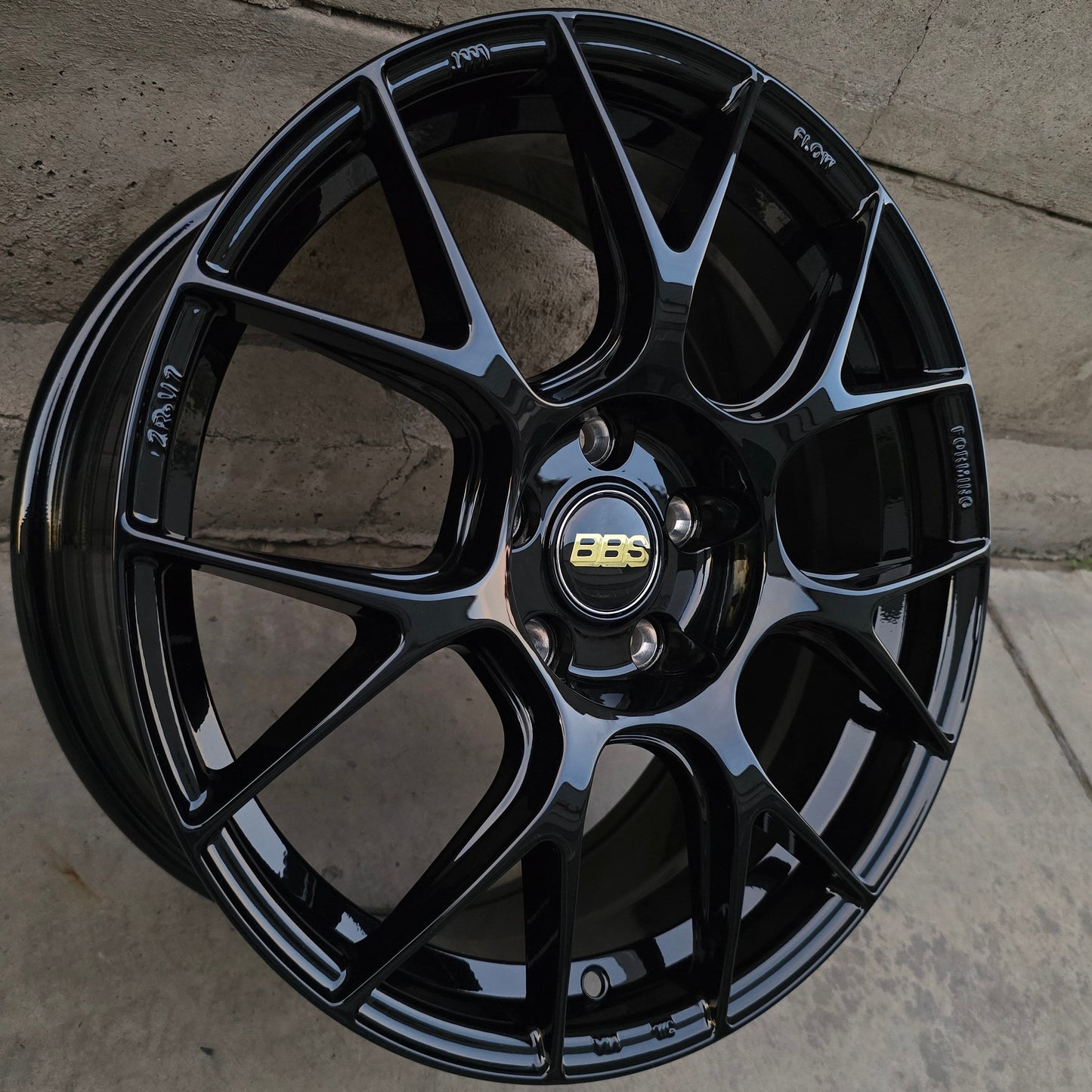 SET DE 4 LLANTAS BBS *. Aro 17 - 5x112. Color Negro. (ZR-V7)