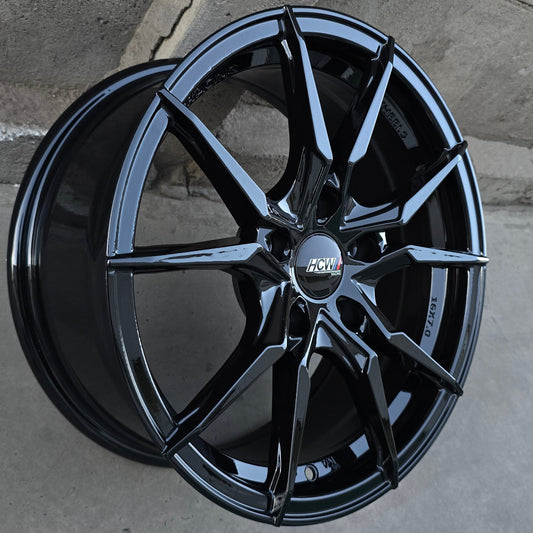 SET DE 4 LLANTAS HCW Color Negro. Aro 16 - 5x114. Color Negro. (VENENO)