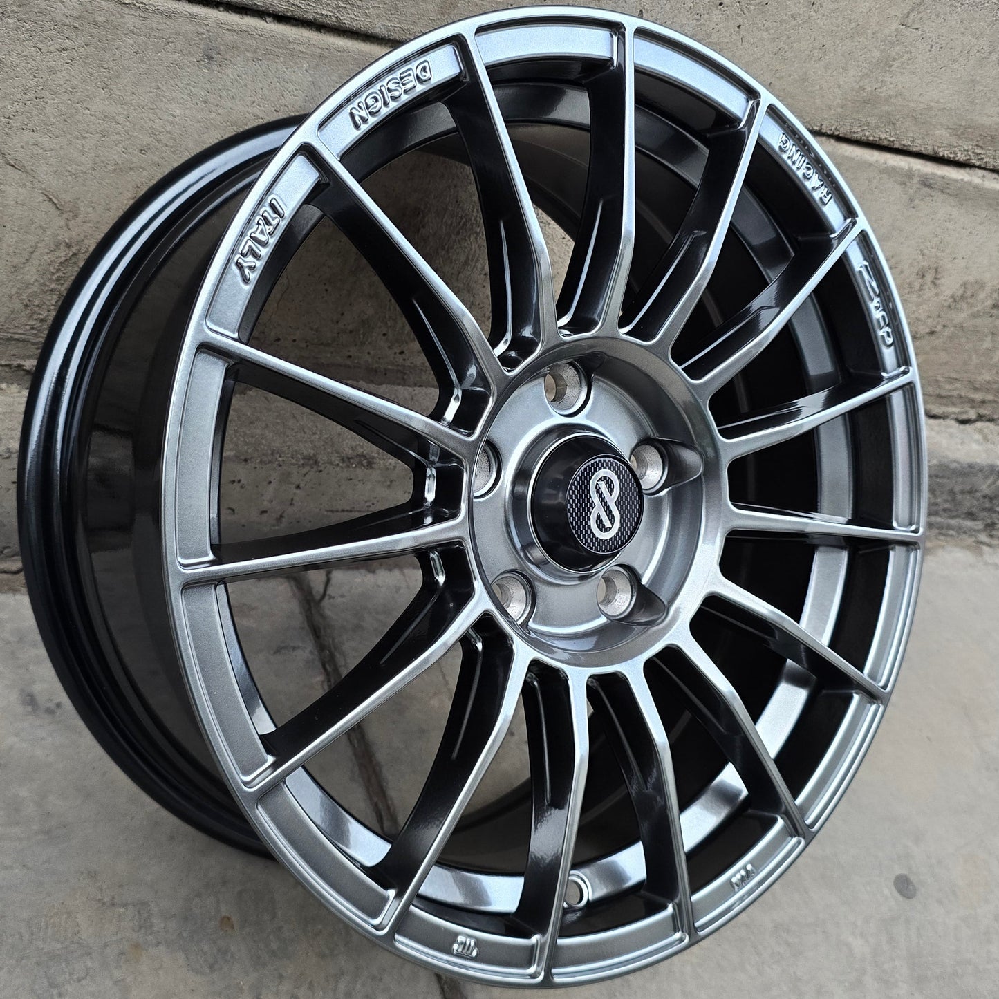 SET DE 4 LLANTAS ENKEI Color Negro. Aro 16 - 5x114. Color Grafito Metalizado. (ZR007)