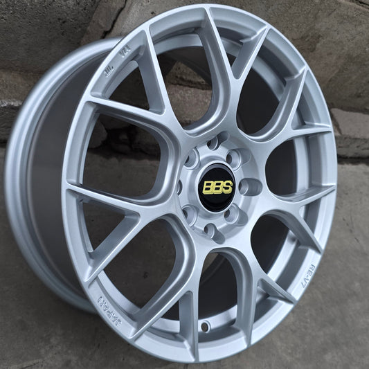 SET DE 4 LLANTAS BBS REV7. Aro 15 - 4x100, 4x114. Doble Apernadura. Color Plateado. (RGW7105B)