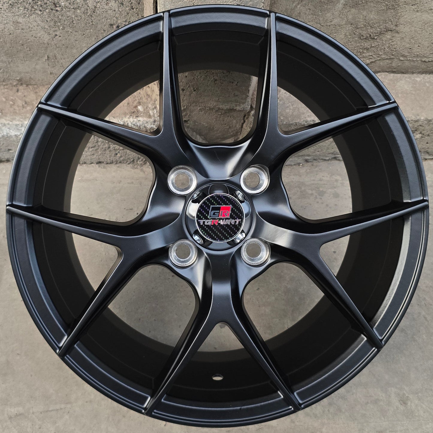 SET DE 4 LLANTAS BBS FIR. Aro 14 - 4x100. Color Negro (14X315A). (1293)