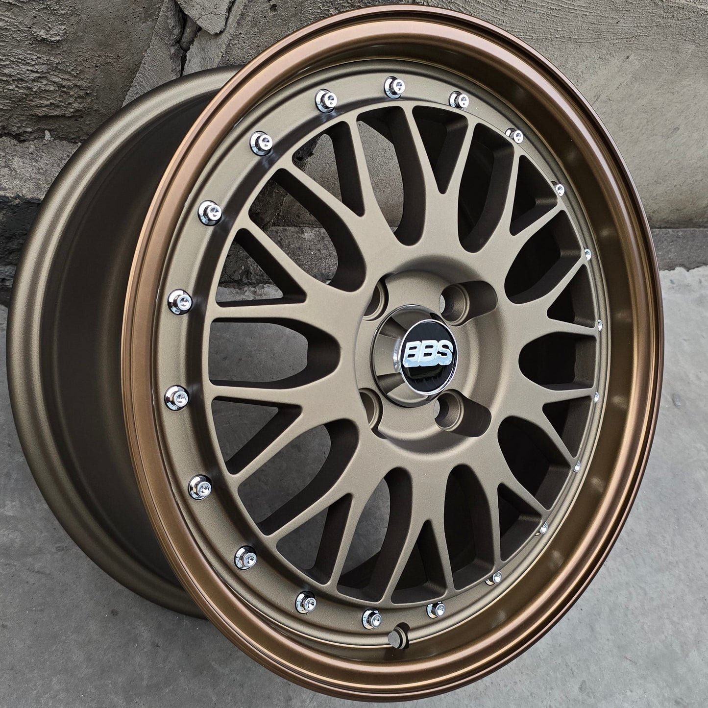 SET DE 4 LLANTAS BBS LEMANS. Aro 15 - 4x100. Color Bronce. (8389)