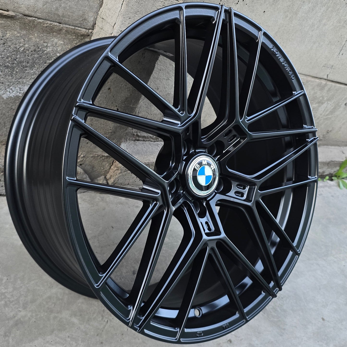 SET DE 4 LLANTAS BMW * COLOR Negro. Aro 19 - 5x112. (VLF35)