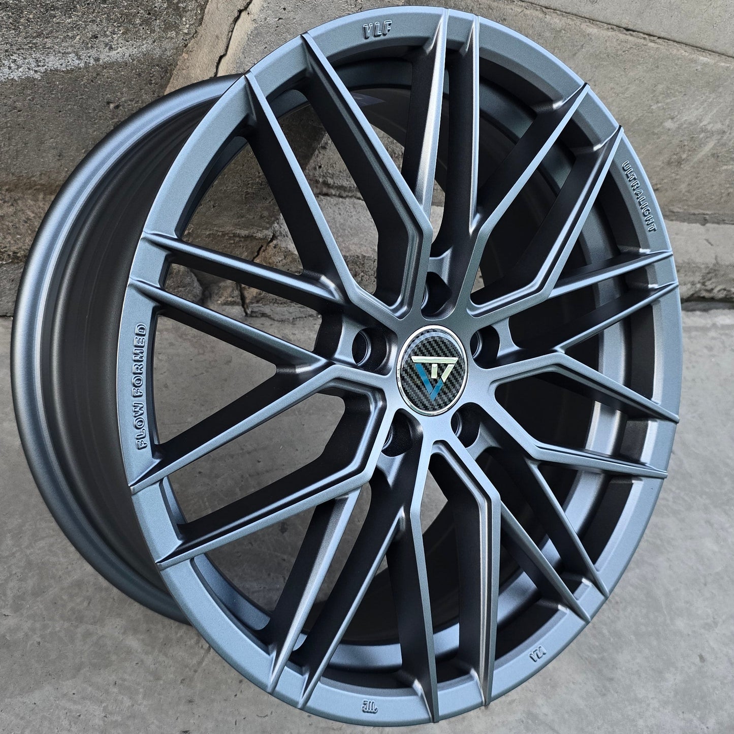 SET DE 4 LLANTAS COLOR Grafito *.  Aro 17- 5x108 (VLF06)