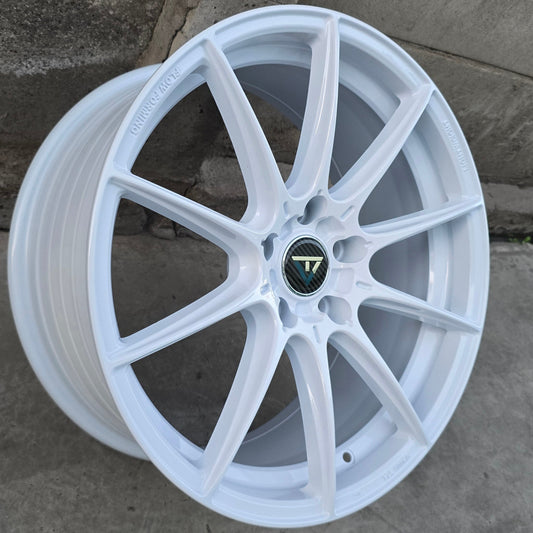SET DE 4 LLANTAS Color Blanco. Aro 18 - 5x114 (VLF02)