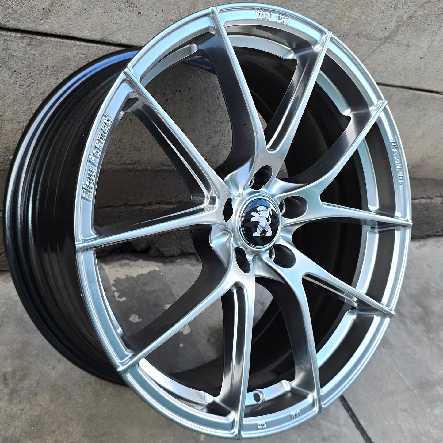 SET DE 4 LLANTAS PEUGEOT *. COLOR Grafito Metalizado. Aro 18- 5x108 (VLF-P01)