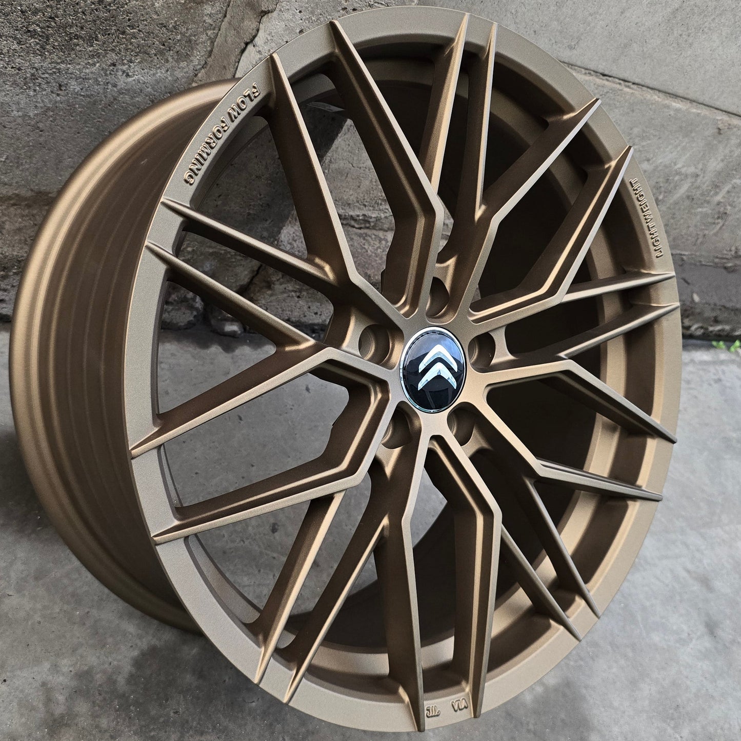 SET DE 4 LLANTAS CITROEN *. Aro 18 - 5x108. Color Bronce. (VLF06)