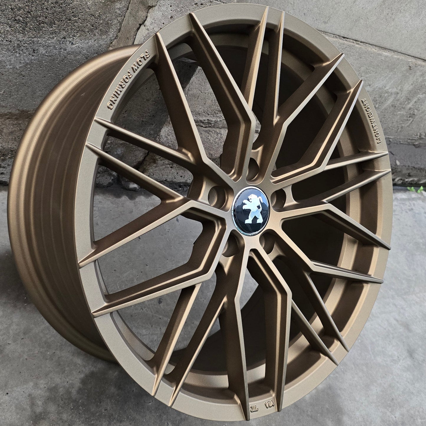 SET DE 4 LLANTAS PEUGEOT *. Aro 18 - 5x108. Color Bronce. (VLF06)