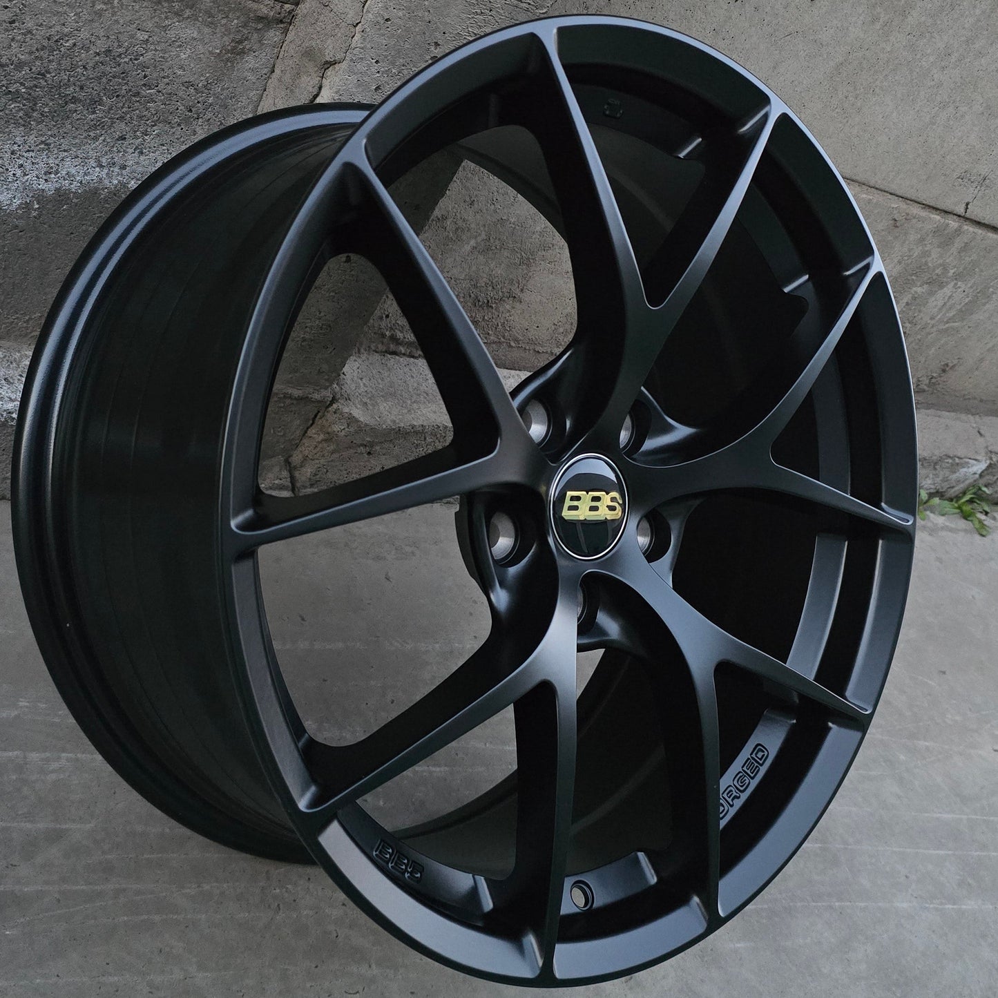SET DE 4 LLANTAS BBS FIR LIGERA. Aro 18 - 5x112. Color Negro. (F-3221)