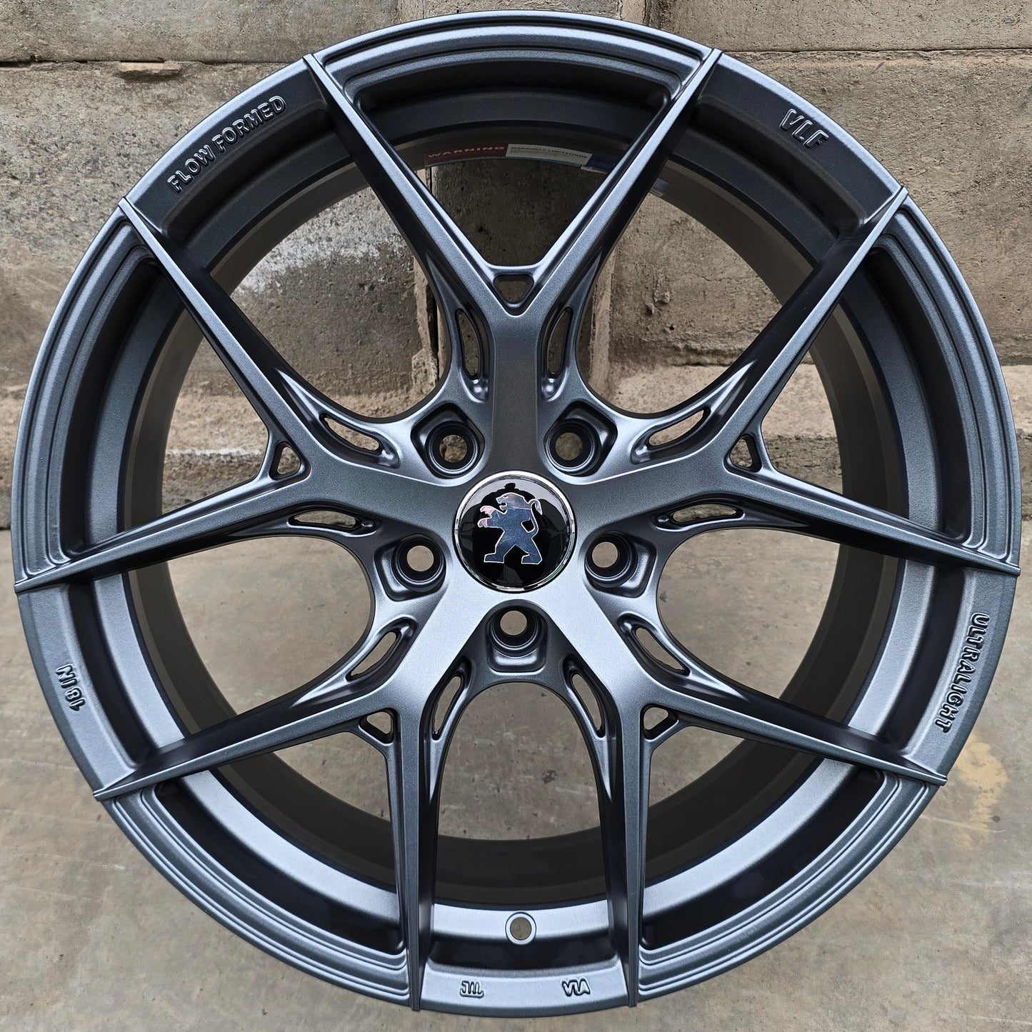 SET DE 4 LLANTAS PEUGEOT *. Aro 18- 5x108. COLOR Grafito. (VLF20)