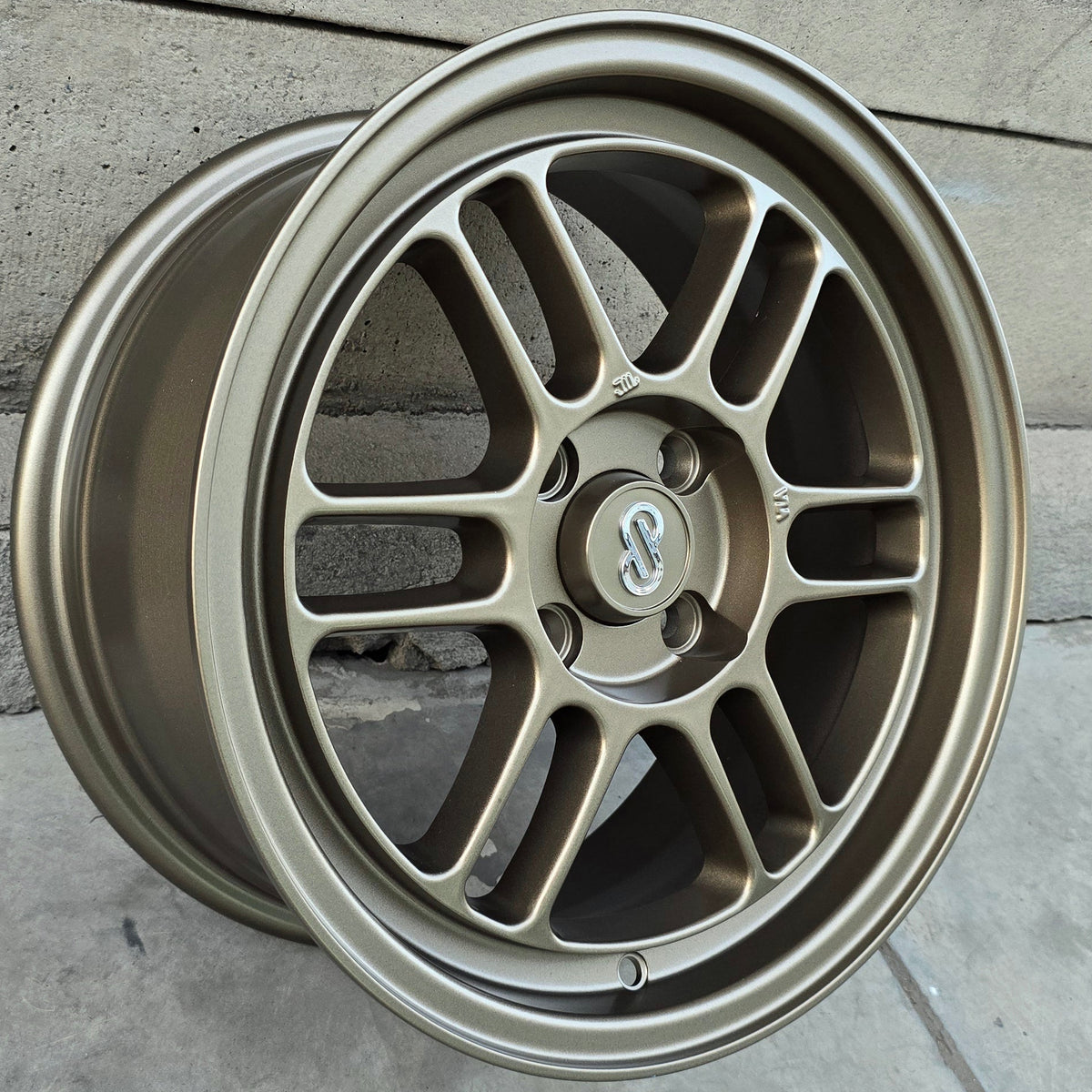 SET DE 4 LLANTAS ENKEI RPF1. Aro 15-4x100. Color Bronce. (6042D)