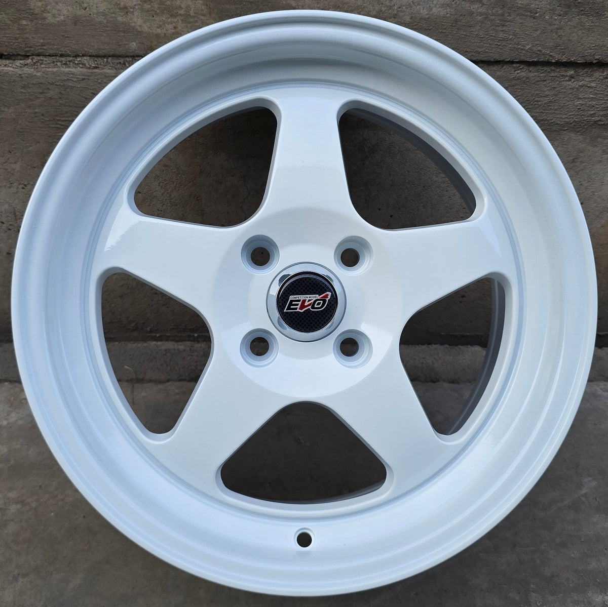 SET DE 4 LLANTAS EVO REGAMASTER. Aro 15 - 4x100. Color Blanco. (DX742)