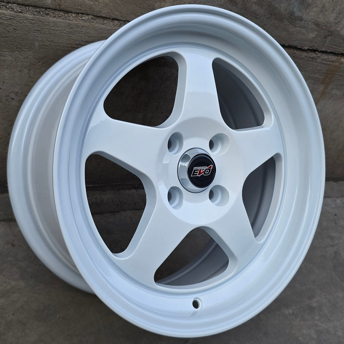 SET DE 4 LLANTAS EVO REGAMASTER. Aro 15 - 4x100. Color Blanco. (DX742)