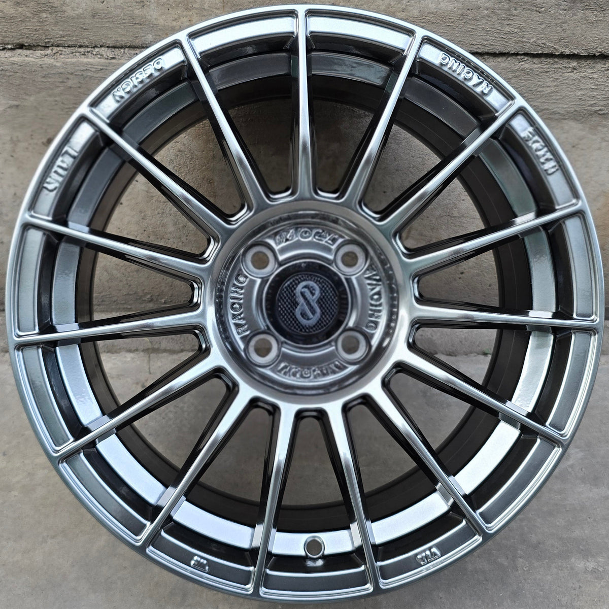 SET DE 4 LLANTAS ENKEI. Aro 16 - 4x100. Color Grafito Metalizado. (ZR007)