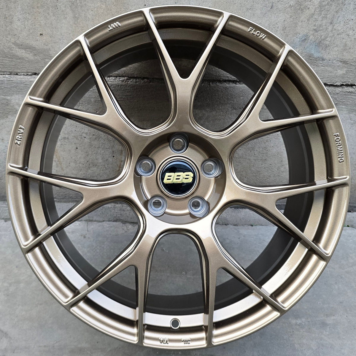SET DE 4 LLANTAS BBS REV7 *. Aro 19 - 5x112. Color Bronce. (ZR-V7)