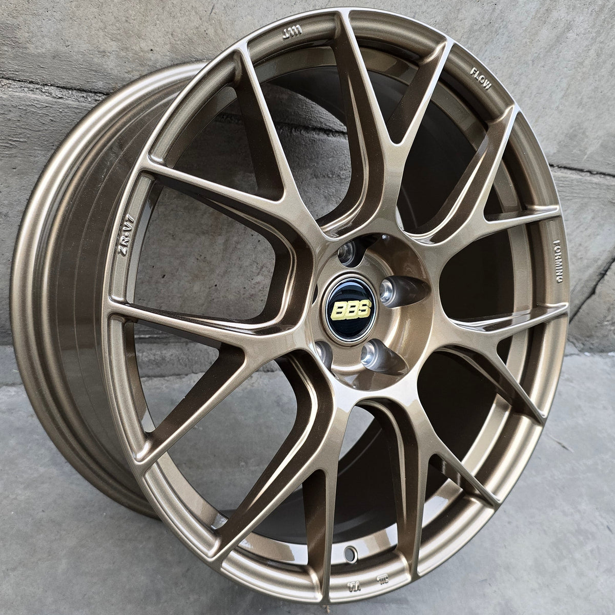 SET DE 4 LLANTAS BBS REV7 *. Aro 19 - 5x112. Color Bronce. (ZR-V7)