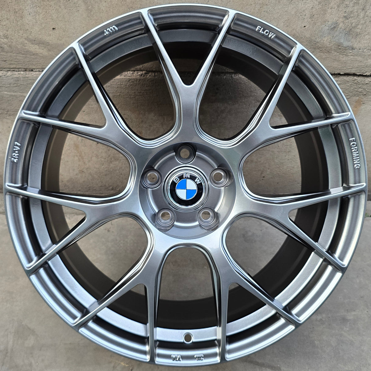 SET DE 4 LLANTAS BMW *. Aro 19 - 5x112. Color Grafito Metalizado. (ZR-V7)