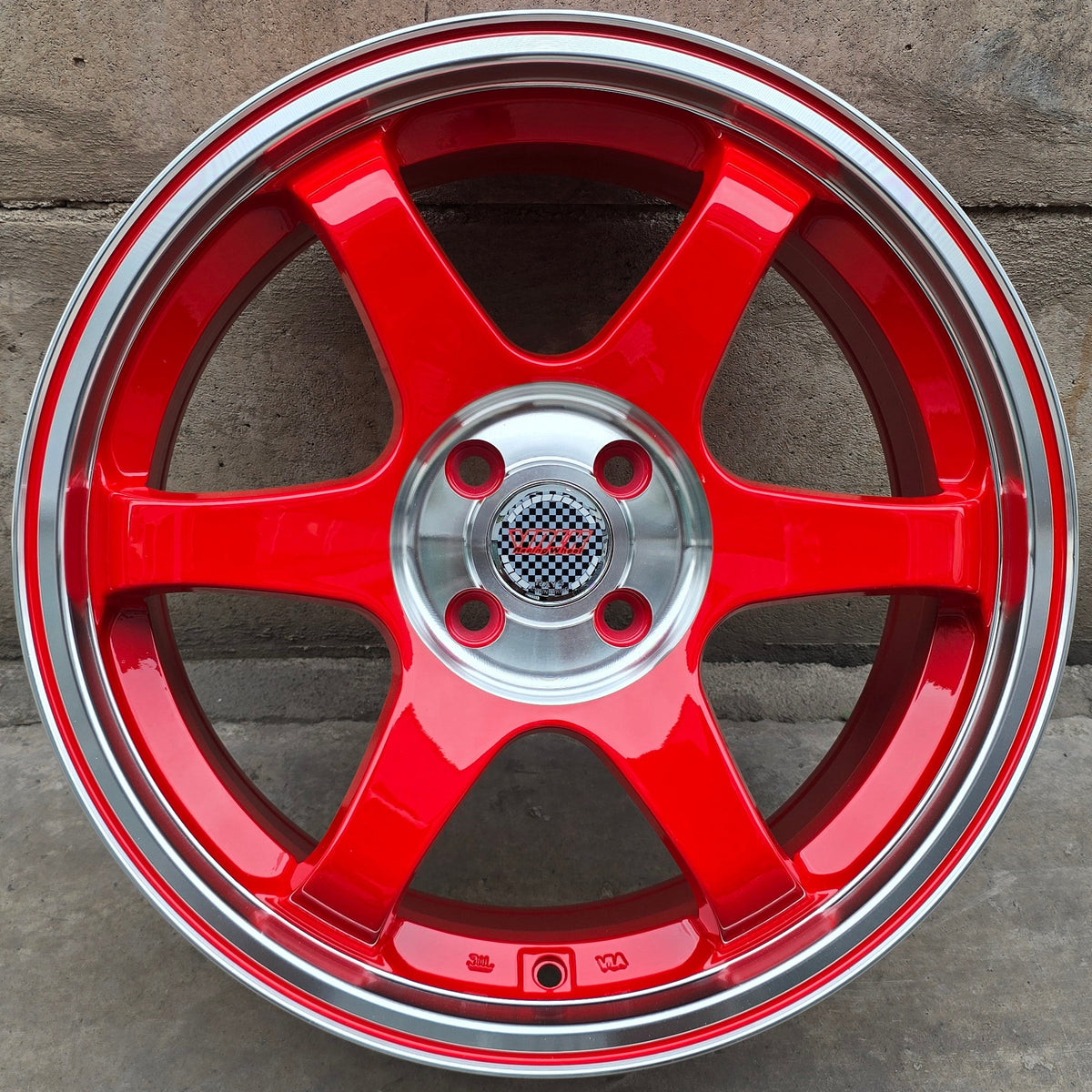 SET DE 4 LLANTAS VOLK RACING TE37 Red Edition. Aro 17 - 4x100. Color Rojo. (17N0338B)