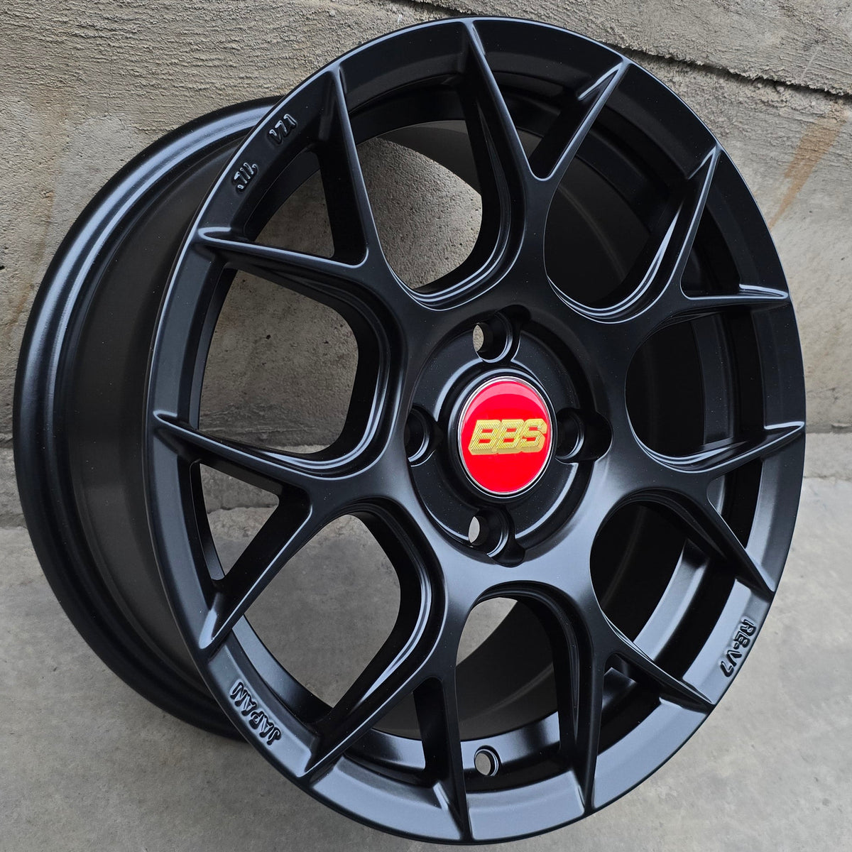 SET DE 4 BBS REV7 RACING *. Aro 14 - 4x100. Color Negro (14CJCW36B)