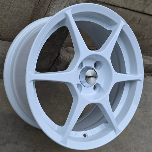 SET DE 4 LLANTAS P1. Aro 15 - 4x100. Color Blanco. (X6065)
