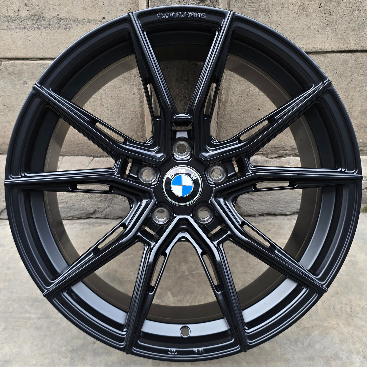 SET DE 4 LLANTAS BMW *. Color Negro Mate. Aro 18 - 5x112 (X807191)