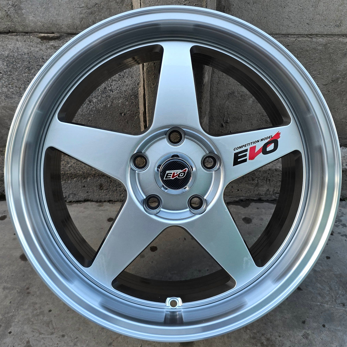 SET DE 4 LLANTAS EVO REGAMASTER. Aro 17 - 5x100. Color Grafito Metalizado. (6008)