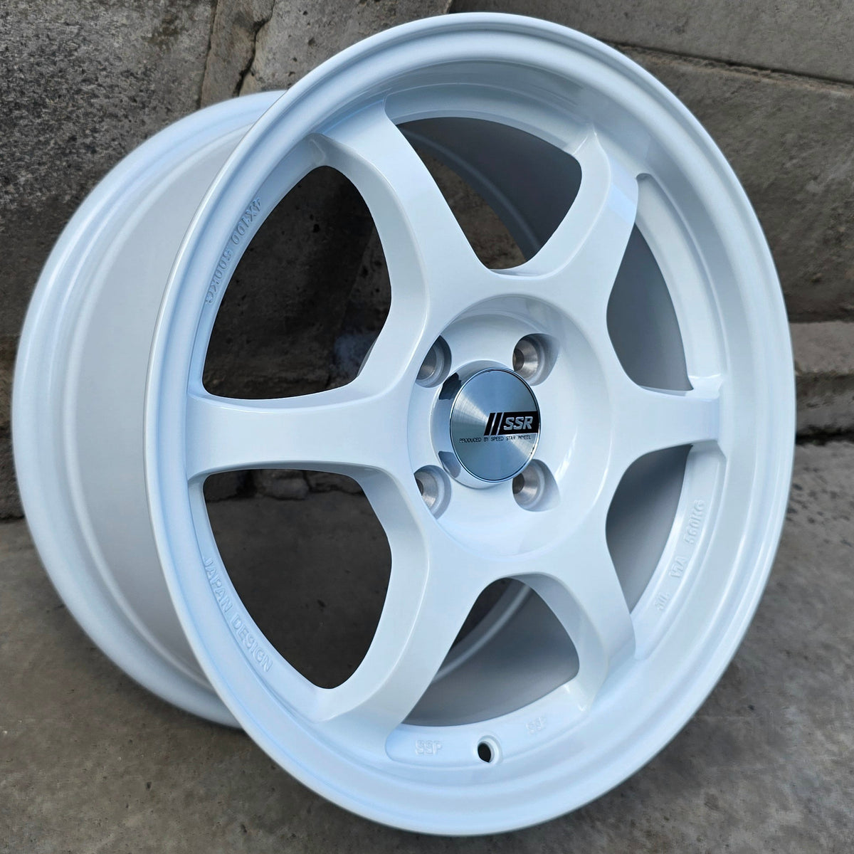 SET DE 4 LLANTAS SSR. Aro 15 - 4x100. Color Blanco. (RGW6084)