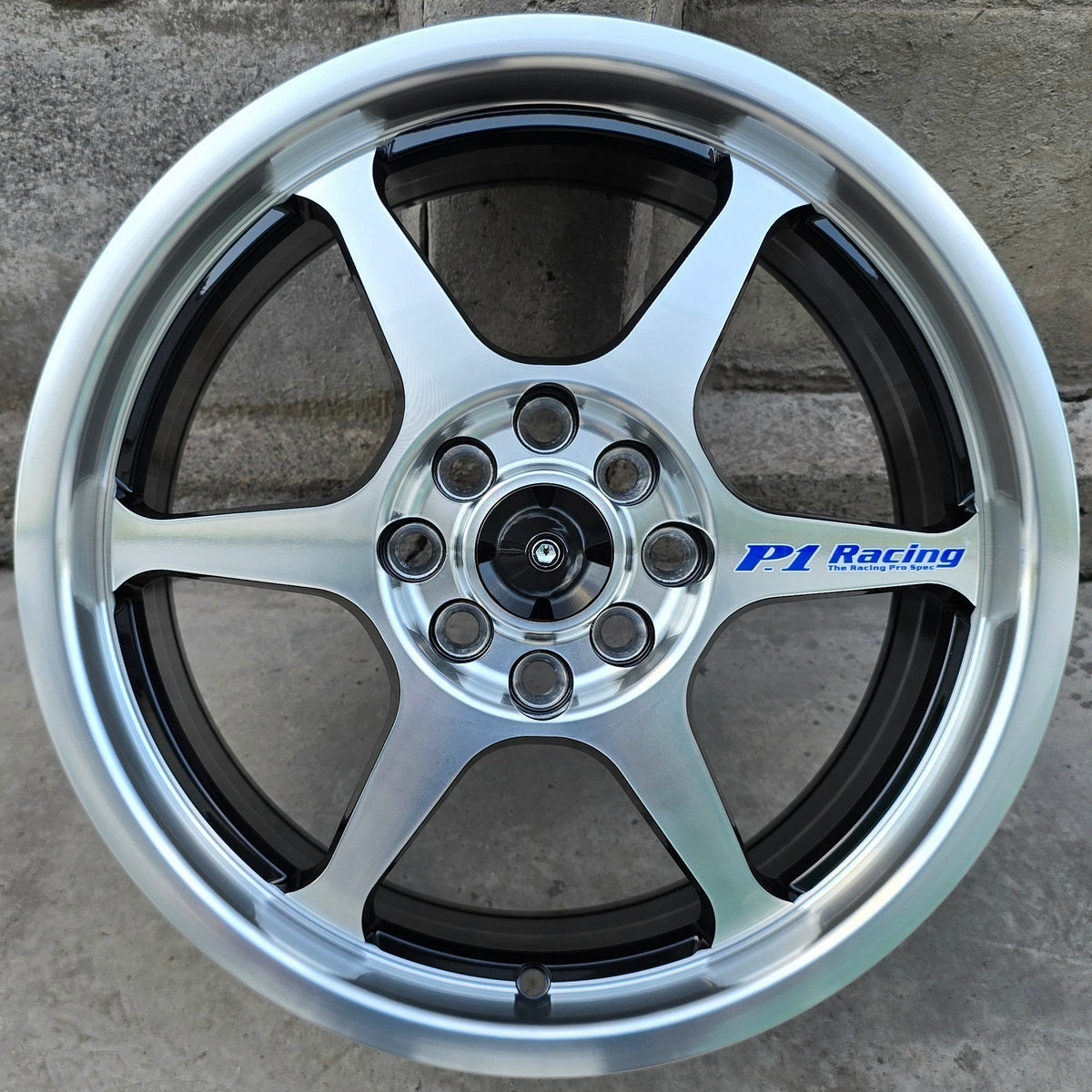 SET DE 4 LLANTAS P1. Aro 16 - 4x100, 4x114. Doble Apernadura. Color Grafito Metalizado. (L551)