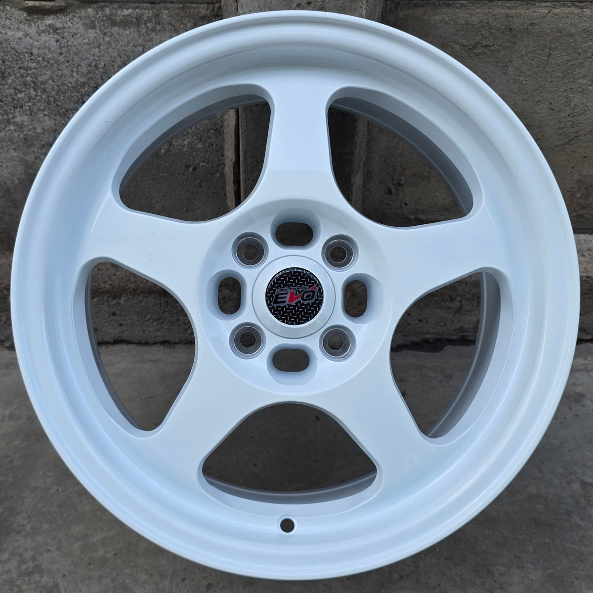 SET DE 4 LLANTAS EVO REGAMASTER. Aro 15 - 4x100. Color Blanco. (RGW5579)