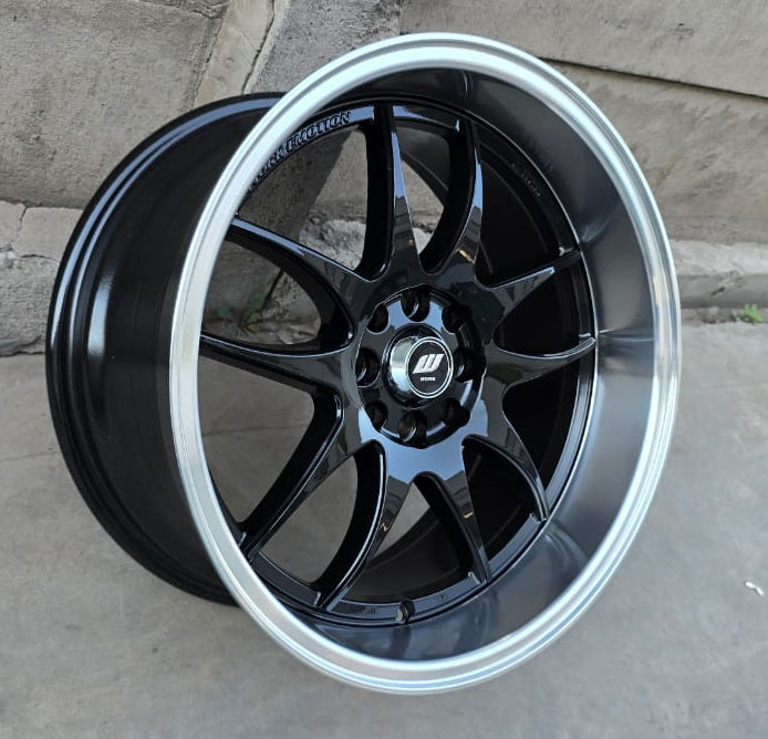 SET DE LLANTAS WORK EMOTION. Aro 17 - 4x100, 4x108. Doble apernadura. Color Negro Aro Cromado (17clp03ga).