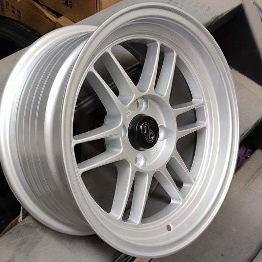 SET DE LLANTAS ENKEI RPF1. Aro 15-4x114 .Color Plateado .(598).