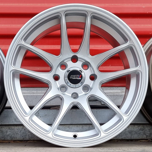 SET DE LLANTAS WORK EMOTION. Aro 14 - 4x114. .Color Plateado .(14h5612a).